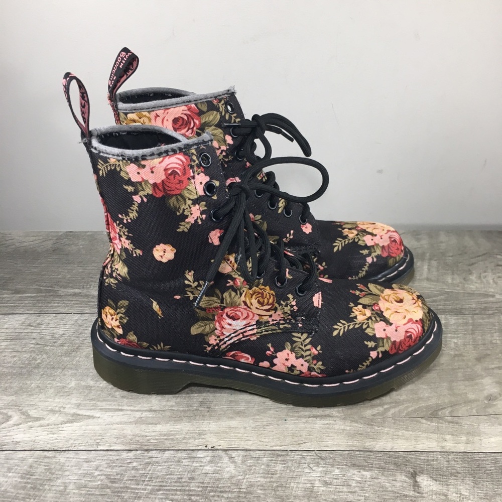 Doc Martens 11821 1460 Black Victorian Floral Bloom Combat Womens Boots Size 7